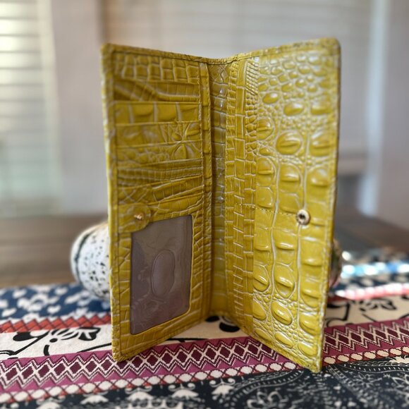 Brahmin Sunflower Yellow Ady Long Snap Wallet, Melbourne, EUC - Picture 10 of 14